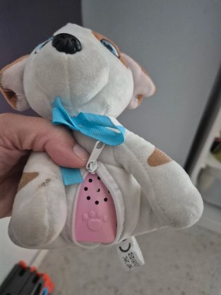 Peluche perro con transportín y accesorios + otro