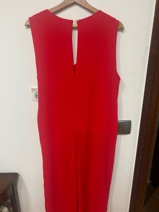 Mono rojo cruzado nuevo