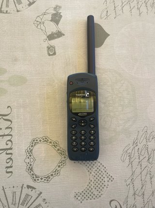 Teléfono Satélite Thuraya