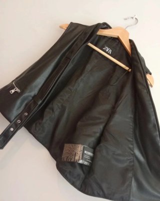 Chaleco Zara Piel Negro