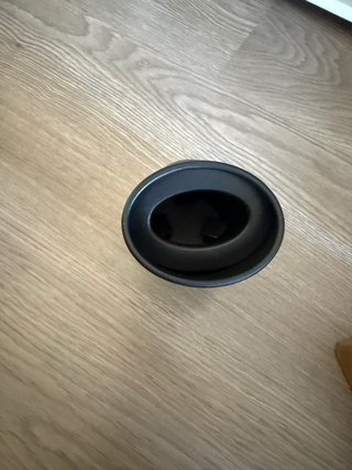 Cola de escape negra