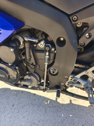 Suzuki GSXR 600 Sportbike Azul y Blanca