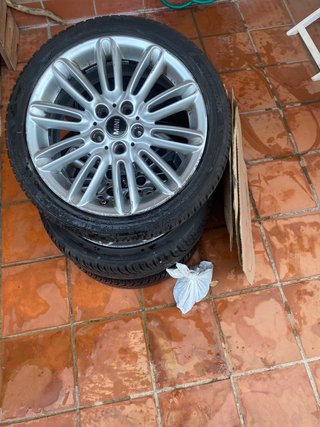 Llantas MINI 17"+4 neumático Hankook 205/R17 4-6mm