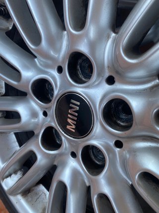 Llantas MINI 17"+4 neumático Hankook 205/R17 4-6mm