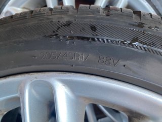 Llantas MINI 17"+4 neumático Hankook 205/R17 4-6mm