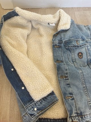 Chaqueta vaquera con forro sherpa TALLA 10 unisex