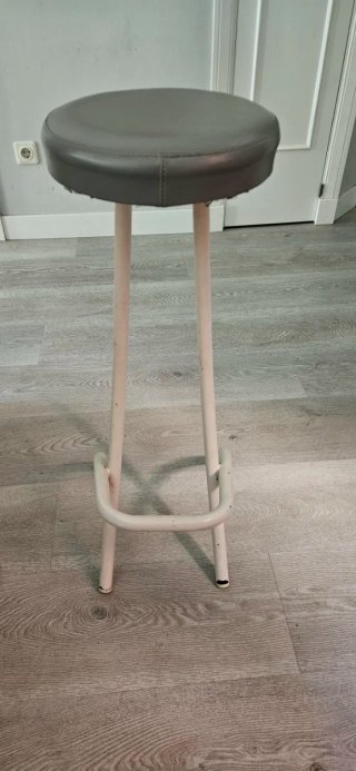 Taburete alto metal 80cm excelente estado