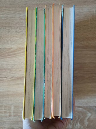 Cinco libros de Kika Superbruja