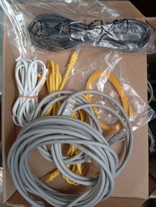 Lote de Cables y Adaptadores