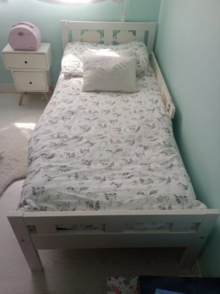Cama infantil Ikea 70x160cm + Colchón