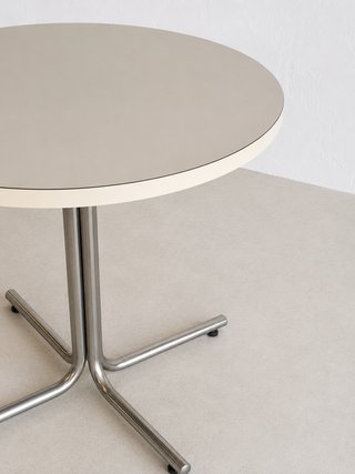 Mesa redonda vintage 70s metal y madera
