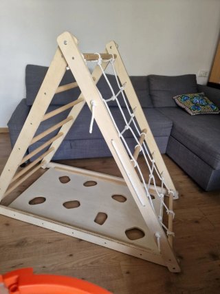 Triangolo di arrampicata in legno Pikler