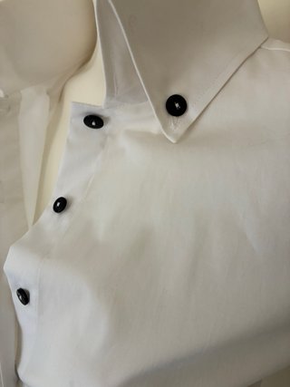 Conjunto Camisa Blanca y Pantalón Negro