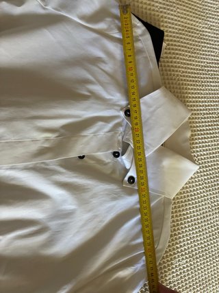 Conjunto Camisa Blanca y Pantalón Negro