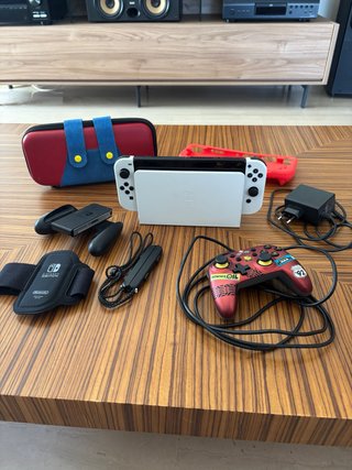Nintendo Switch OLED Blanca + Accesorios
