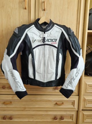 Chaqueta Moto Cuero Vanucci Art XVI Talla 48
