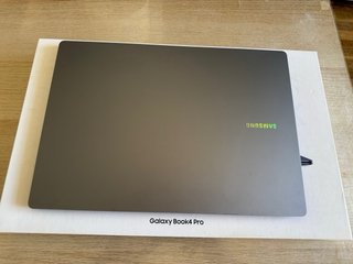 Portátil Samsung Galaxy Book4 Pro Gris/Plata
