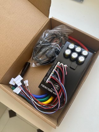 VESC 75200 con cables