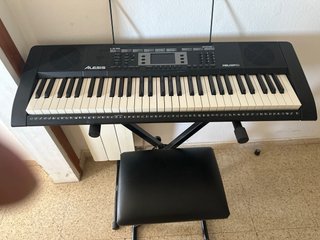 Teclado Alesis Melody 61