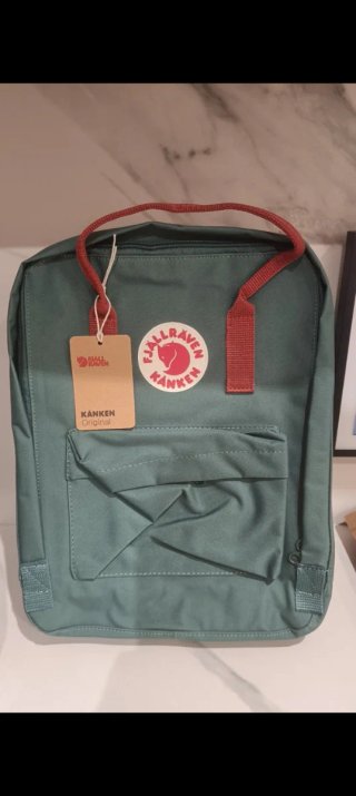 Mochila Kankën Verde y granate