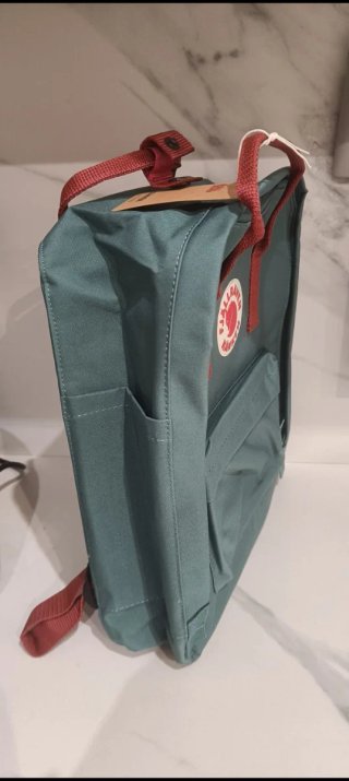 Mochila Kankën Verde y granate
