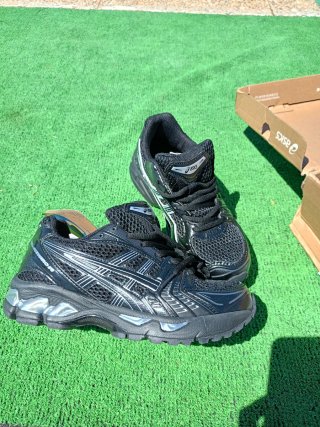 Zapatillas Asics Negras Talla [Talla]