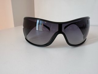 Gafas de sol Police hombre negras y grises