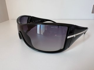 Gafas de sol Police hombre negras y grises