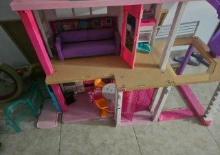 Casa de Muñecas Barbie con Accesorios