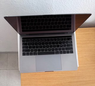 MacBook Pro 13 i5 500GB SSD + Office 2019 touch ba