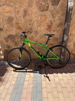 Bicicleta montaña verde B-PRO