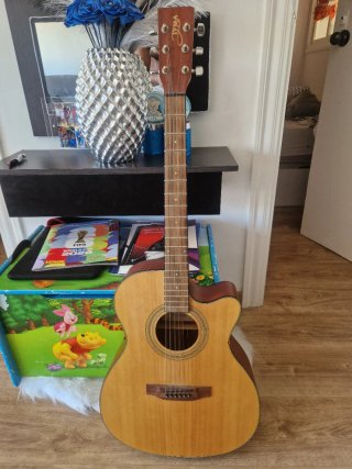 Guitarra acústica TYMA