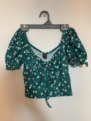 Top floral Shein verde talla S