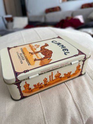 Caja Lata CAMEL Vintage Antigua