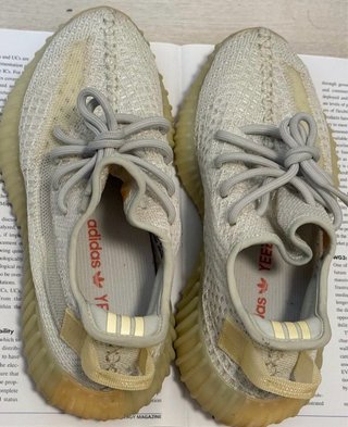 Adidas Yeezy Boost 350 v2 Mujer Beige/Amarillo