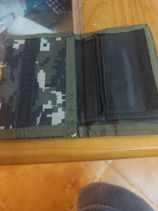 Cartera militar camuflaje nueva