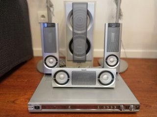 Home Cinema 5.1 Philips LX700 + Soportes