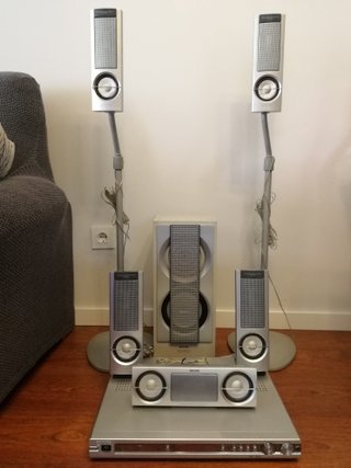 Home Cinema 5.1 Philips LX700 + Soportes