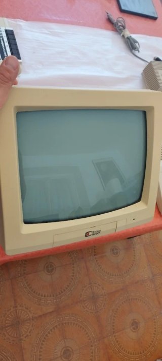 Commodore 64 C Computer Vintage con Monitor CRT