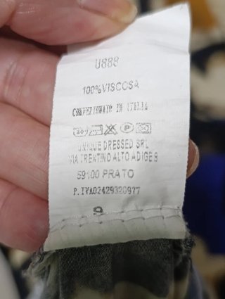 2 Camisetas Gráficas (WTF y Blah Blah)
