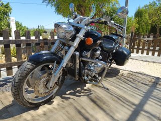 Honda VTX 1800 Cruiser Negra