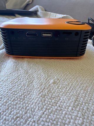 Proyector Cine Mini Naranja y Negro
