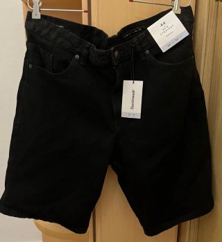 Pantalón corto vaquero negro Talla 44
