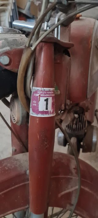 Mobilette Clásica Roja