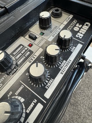 Amplificador Roland Guitarra