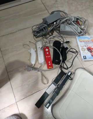 Nintendo Wii Balance Board + Wii Fit