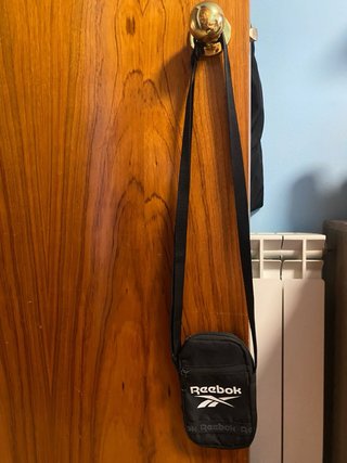 Riñonera Reebok Negra