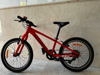 Bicicleta Monty 20 Rossa. Poco utilizzata.