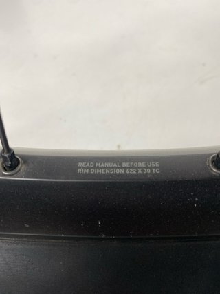 : Rueda DT Swiss H 1900 Hybrid 29 Maxxis