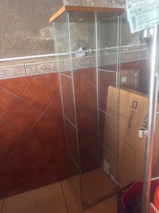 Vitrina Ikea Cristal y Madera